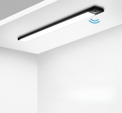 Réglette lumineuse armoir vide